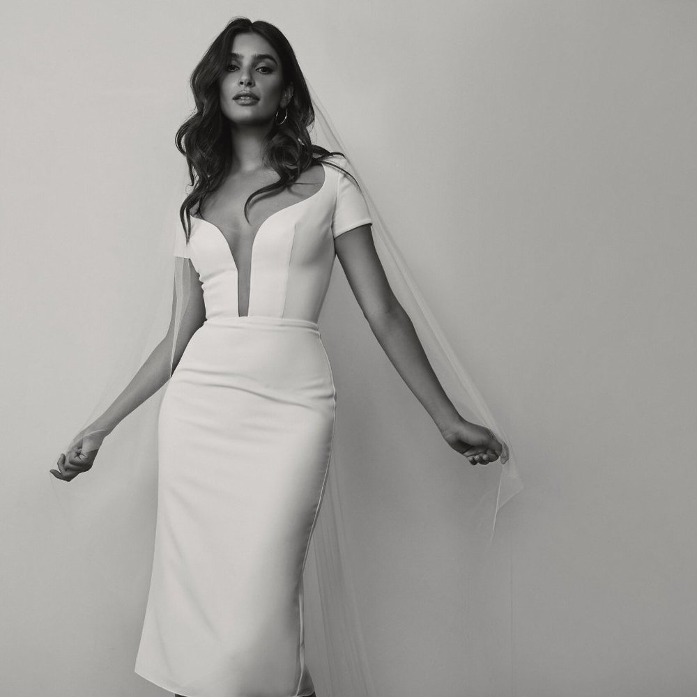 Sarah Seven "Blanca" Veil